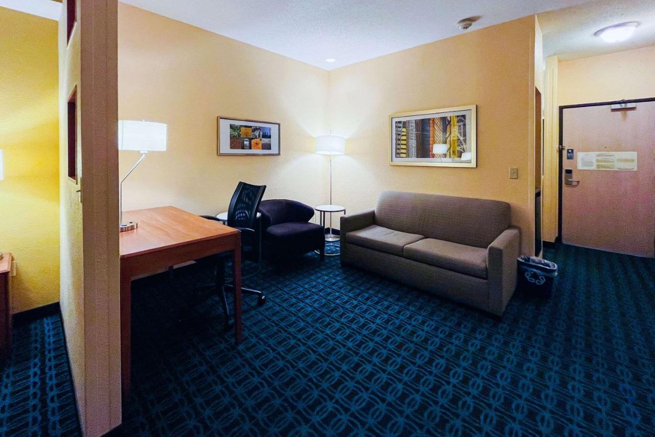 Comfort Inn & Suites Olathe - Kansas City Dış mekan fotoğraf